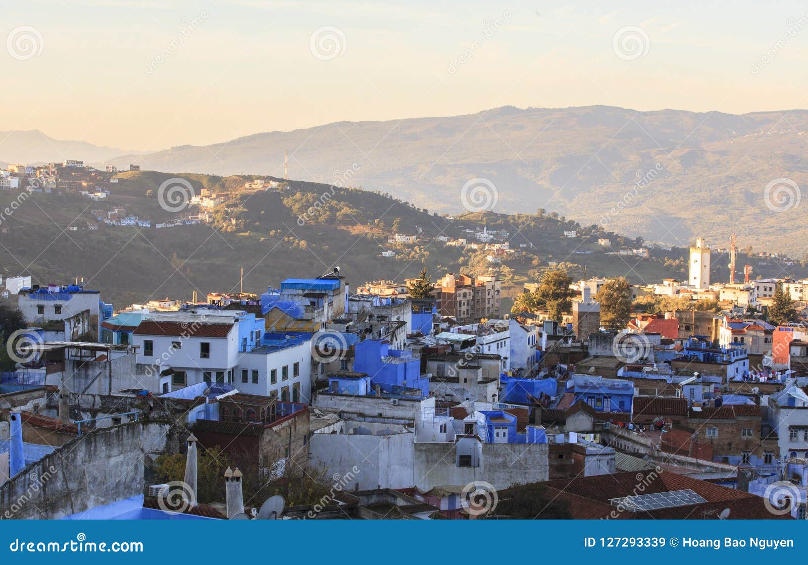 life at chefchaouen medina in morocco